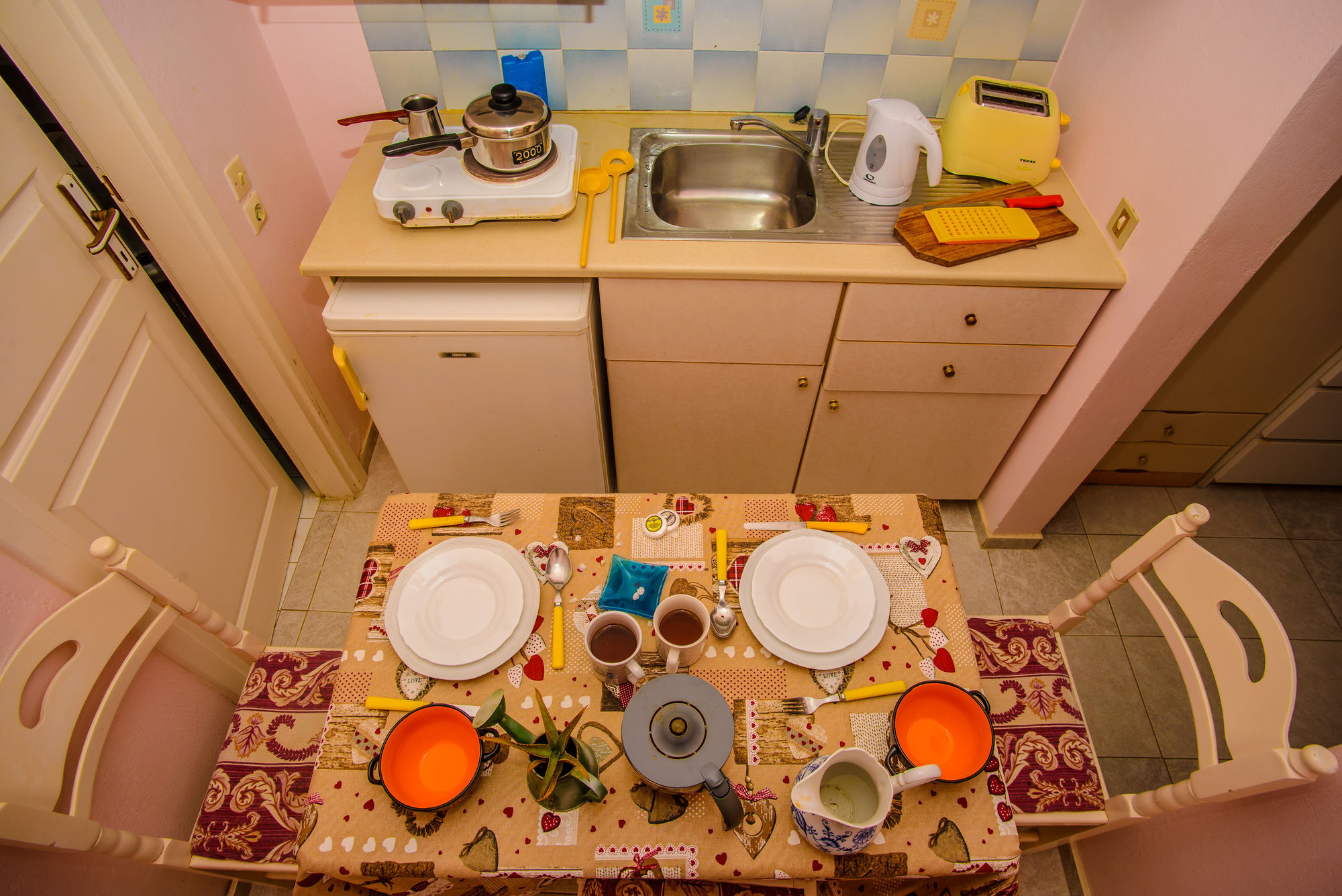 Aloni Studios And Apartments لاسي المظهر الخارجي الصورة