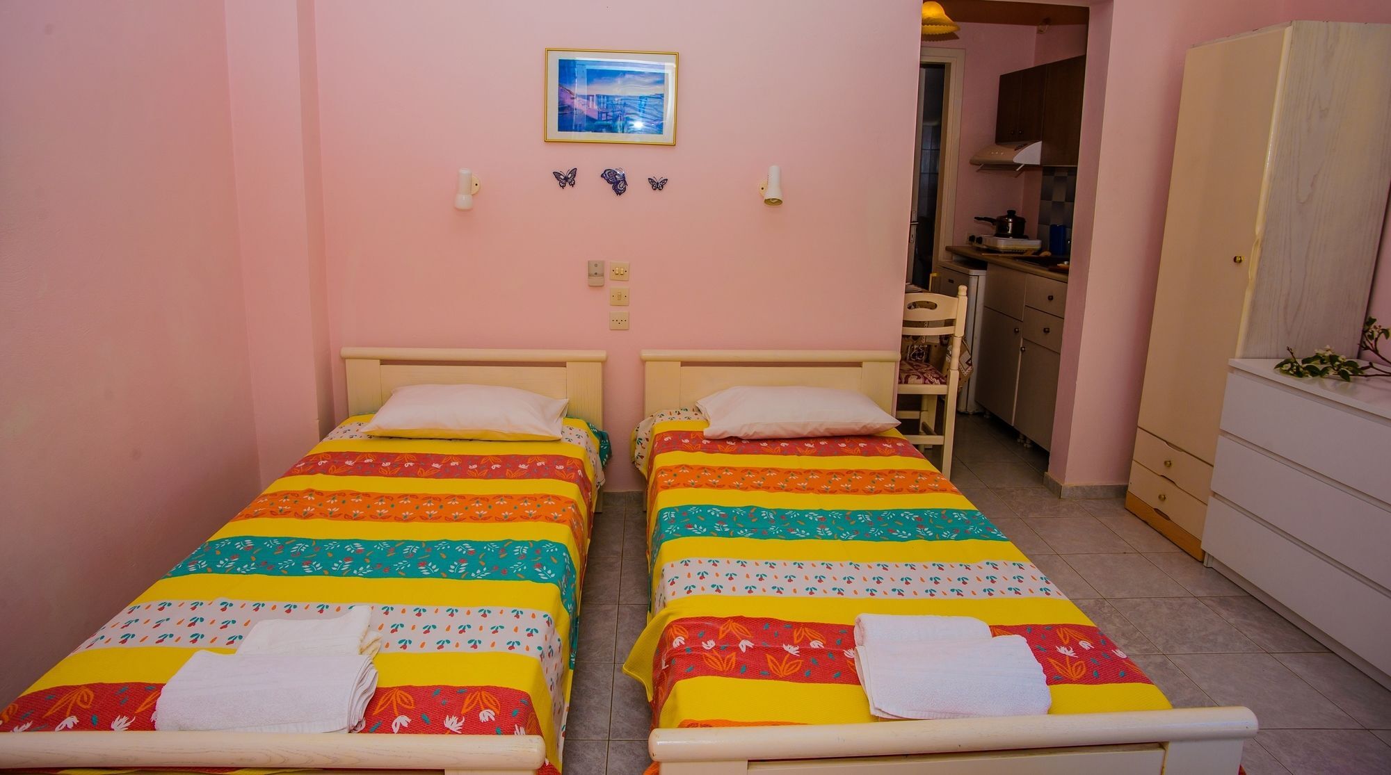 Aloni Studios And Apartments لاسي المظهر الخارجي الصورة